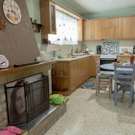 Cosy House 50m Of Beach Kalamia * Korinth